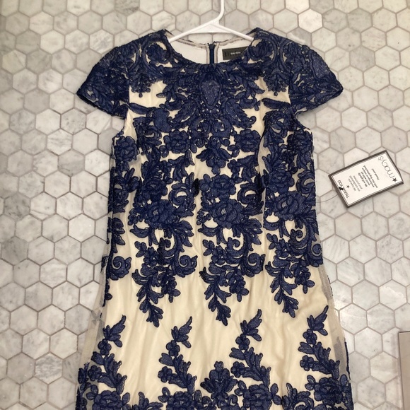 Vera Wang Dresses & Skirts - Vera Wang New Blue and Ivory Formal Dress 1h02k17 length: short